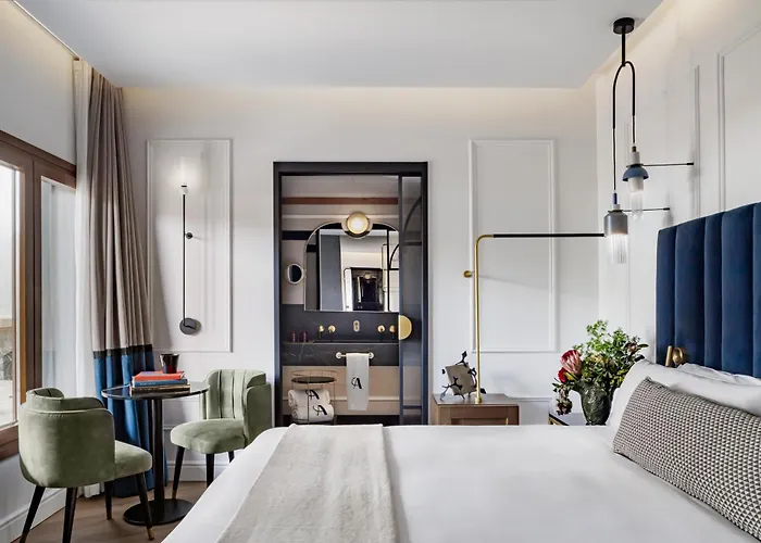 Palacio Arriluce - The Leading Of The World 5*