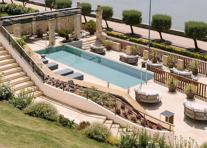 Hotel Palacio Arriluce - The Leading Of The World