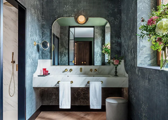 Palacio Arriluce - The Leading Of The World 5*